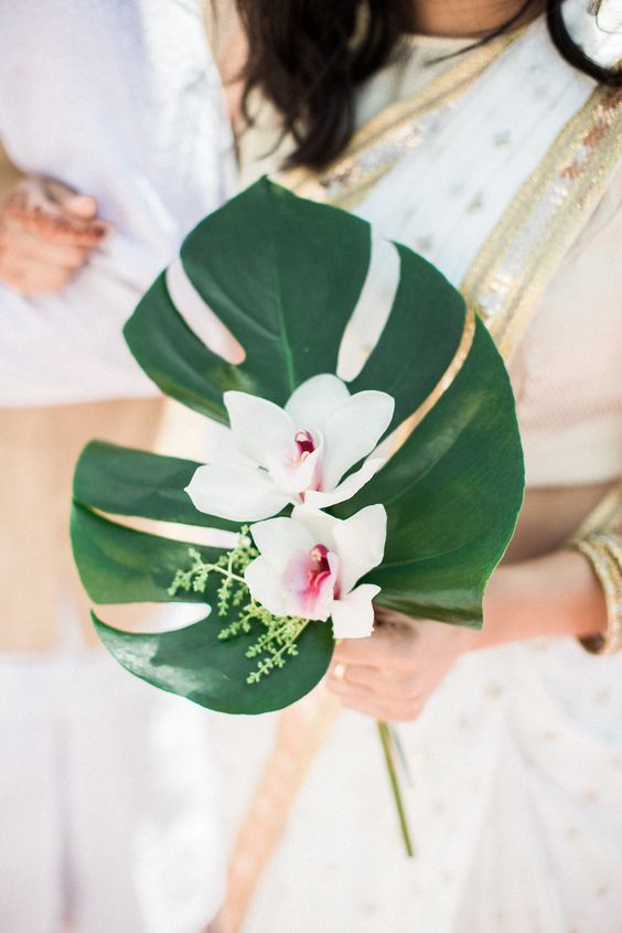 non-traditional wedding bouquets