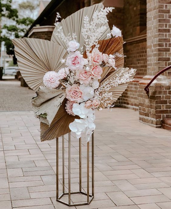 preserved wedding flower trend
