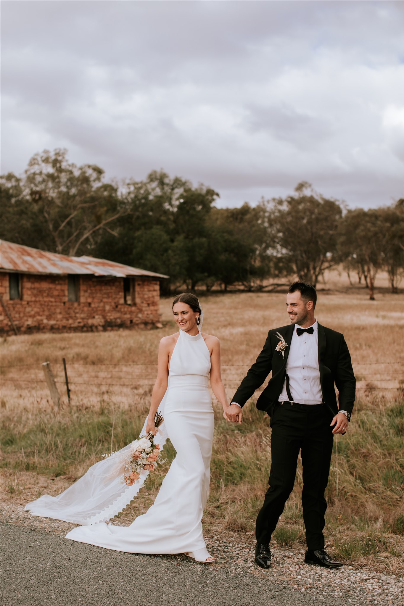 10 stunning Meghan Markle-inspired wedding dresses you'll love | Easy  Weddings