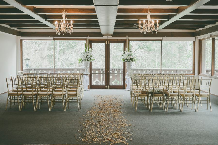 Single mum Delwyn winning in love.. and our honeymoon competition, too! Chateau Wyuna 1073 P1492364 1858210904