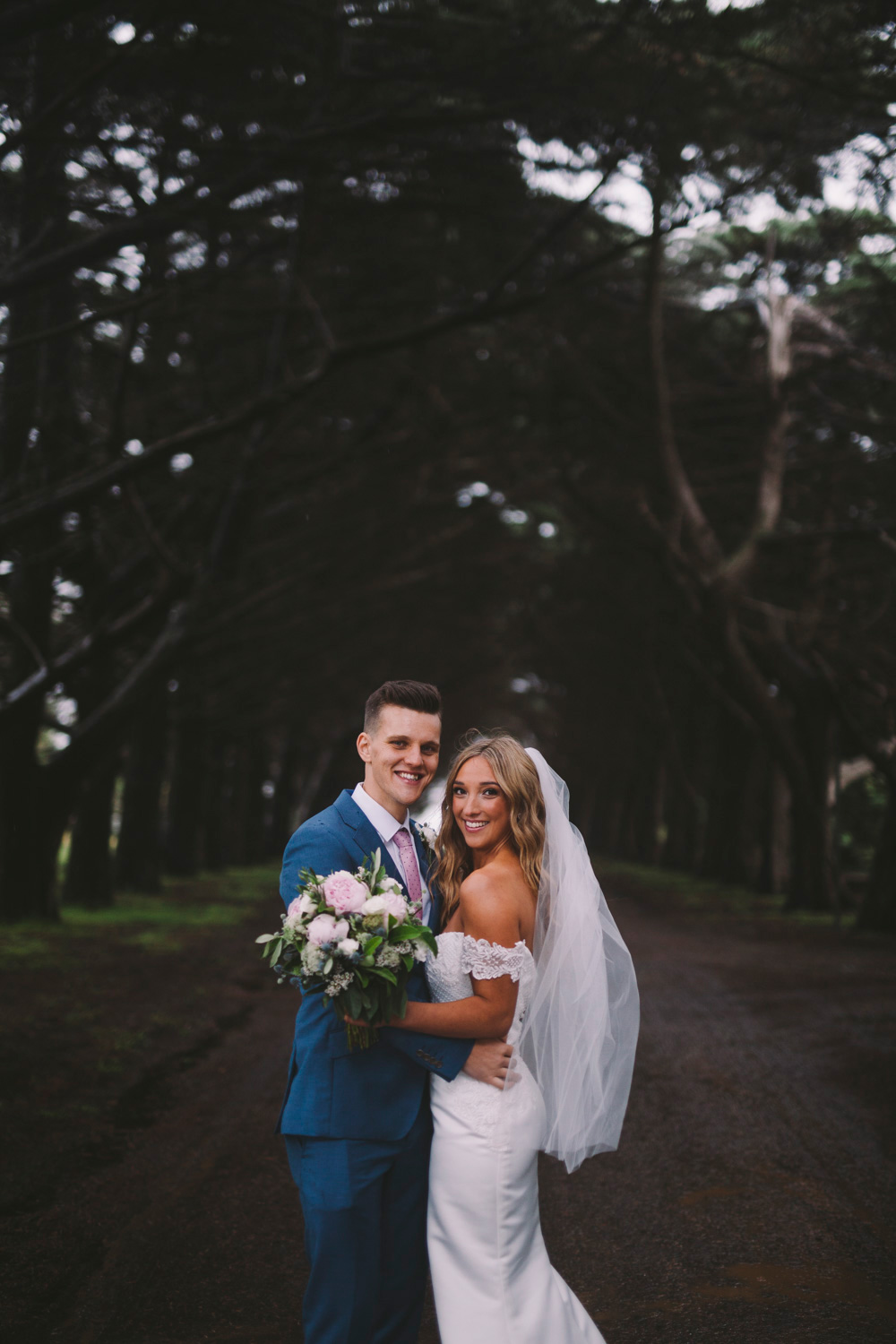 Holly_Jesse_Romantic-Rustic-Wedding_Lavan-Photography_033