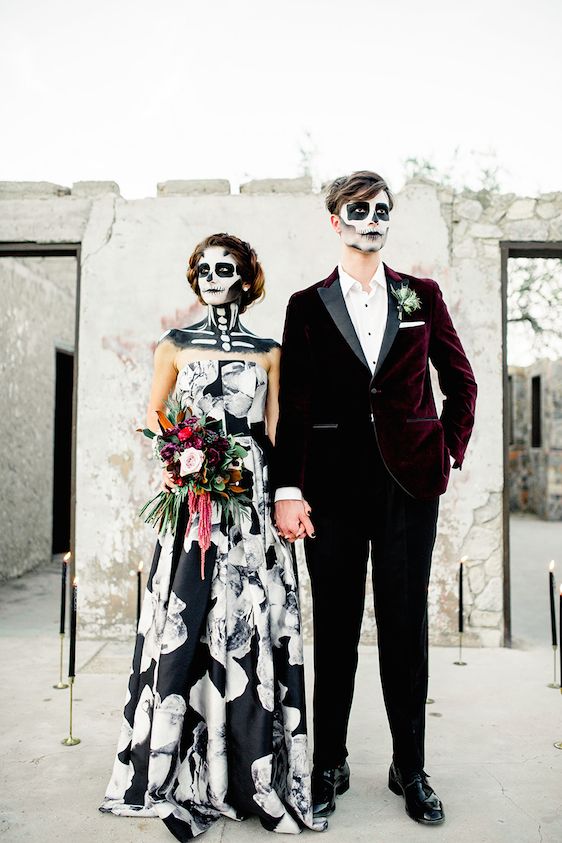 Spooky wedding ideas for Halloween lovers and alternative couples ...