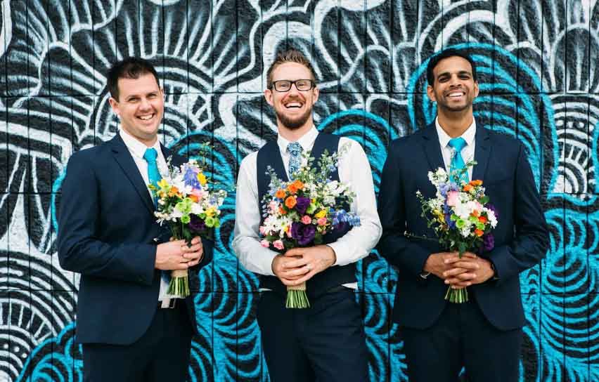 10 fun wedding photos Taryn and Andrew beach wedding