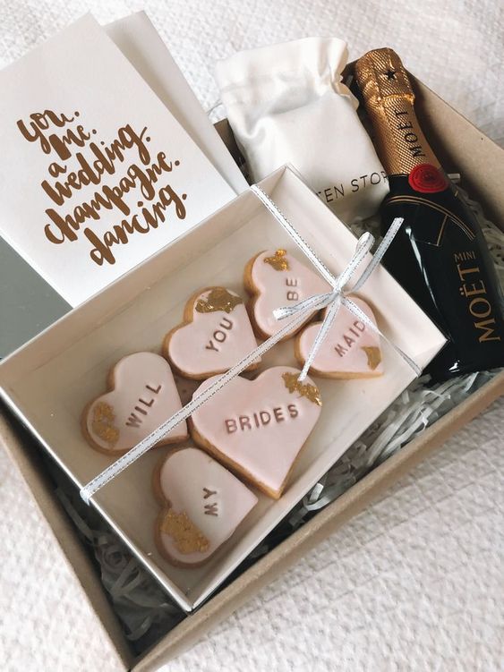 bridesmaid proposal boxes