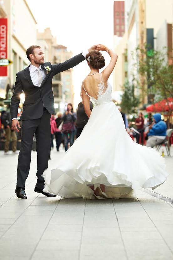 Ten top tips for a fabulous first dance Wedding first dance - PhotoPlay Studios