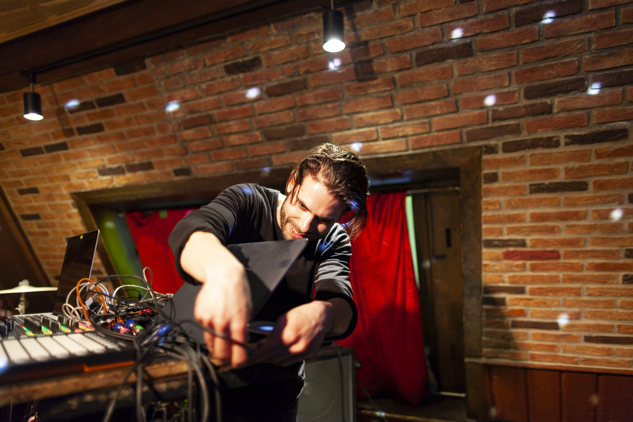 The essential guide to hiring a wedding DJ in 2019 hiring a wedding DJ