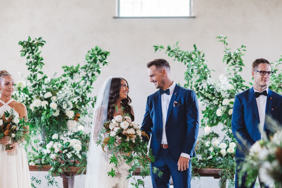 Currently trending: Oversized bouquets we adore oversized bouquets