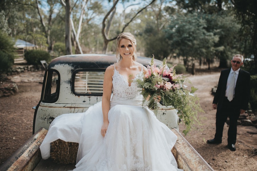 Currently trending: Oversized bouquets we adore oversized bouquet
