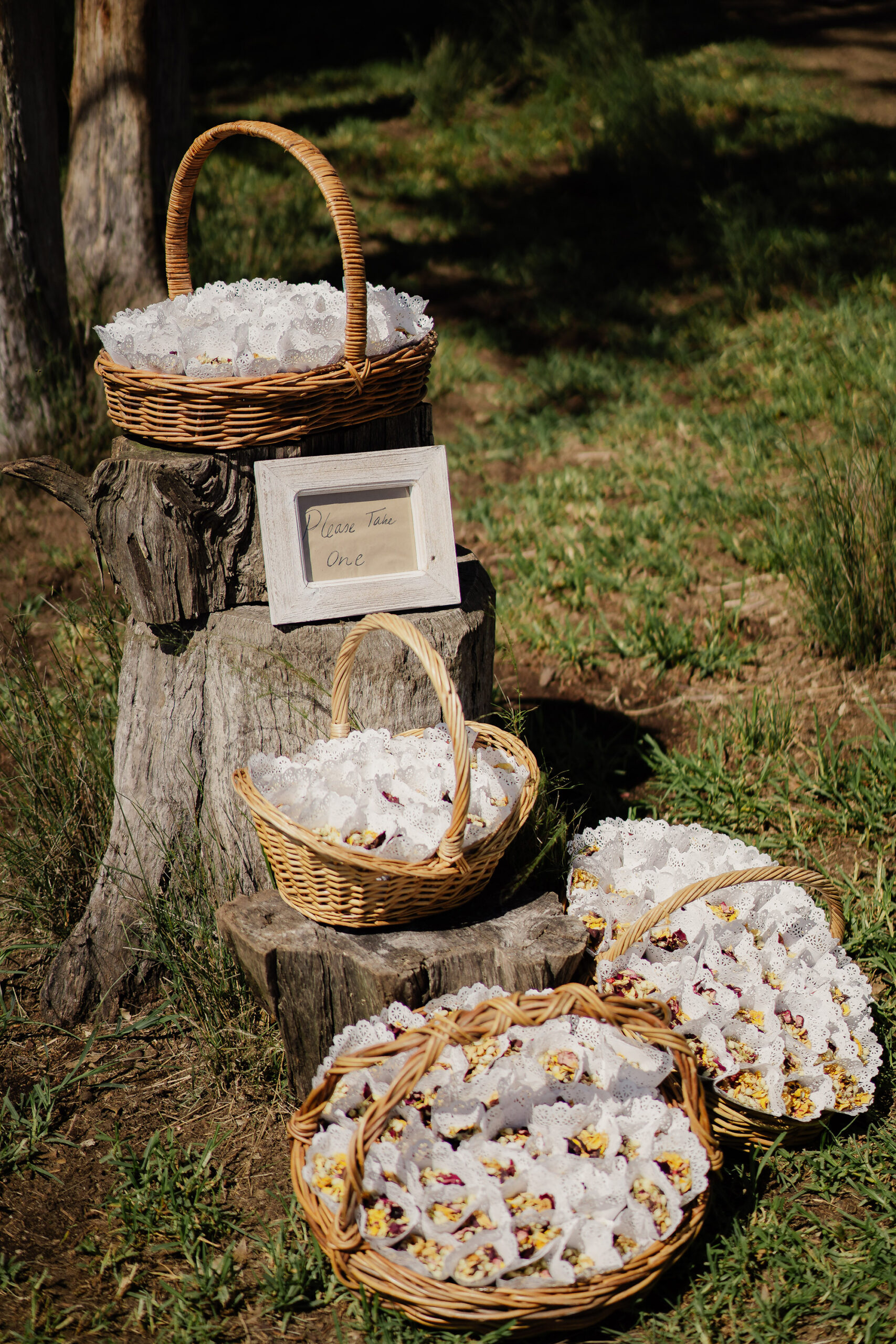 Ashleigh Adam Rustic Country Wedding Ben Howland SBS 013 scaled