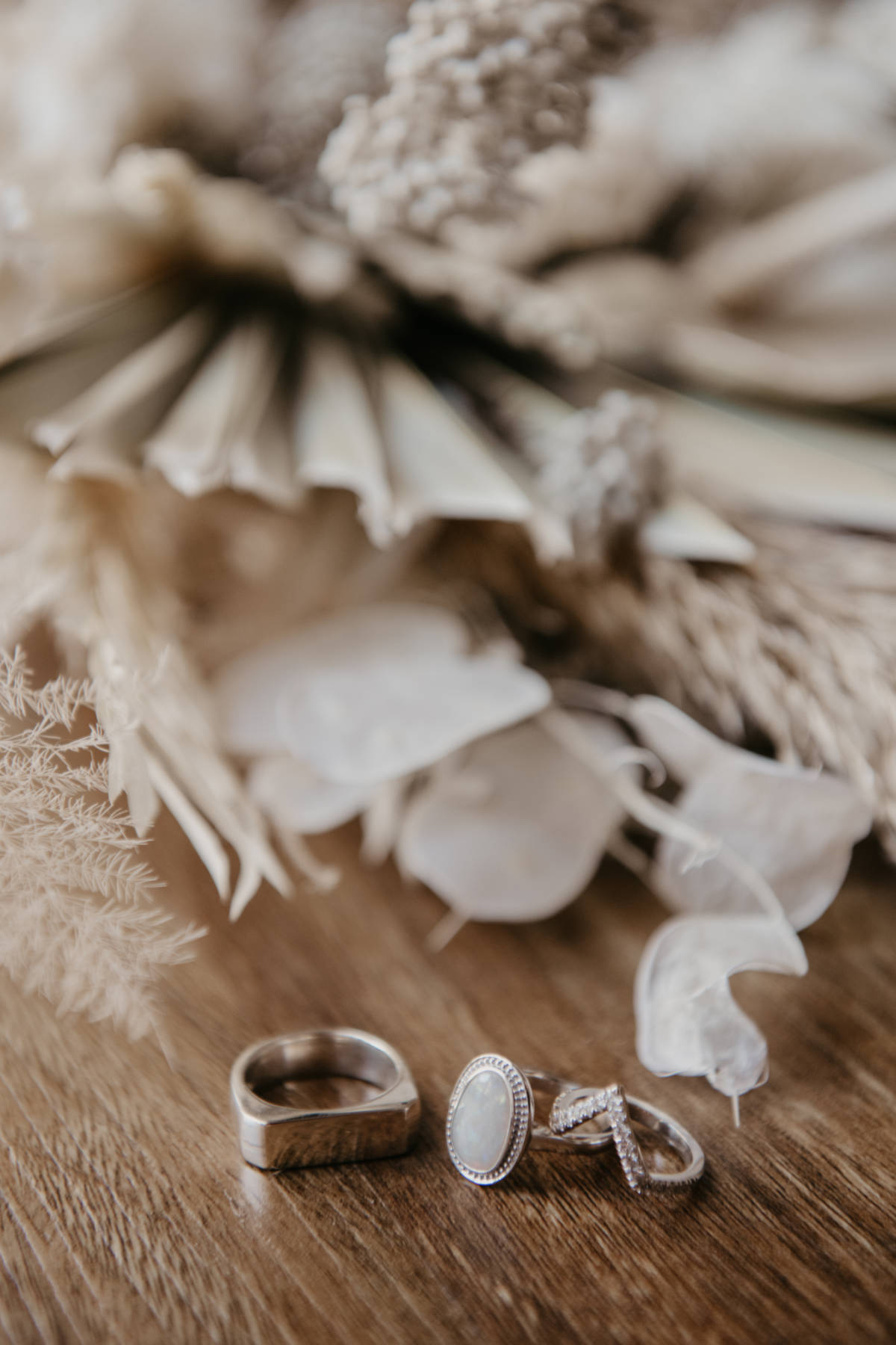 Austinvilla Estate Gold Coast wedding for Gabie and Scott by Commonstudios Photography. Boho rustic wedding QLD.