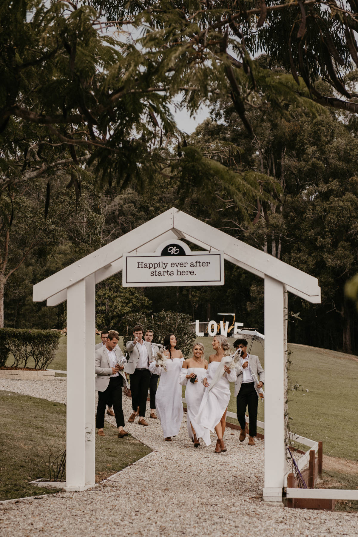 Austinvilla Estate Gold Coast wedding for Gabie and Scott by Commonstudios Photography. Boho rustic wedding QLD.