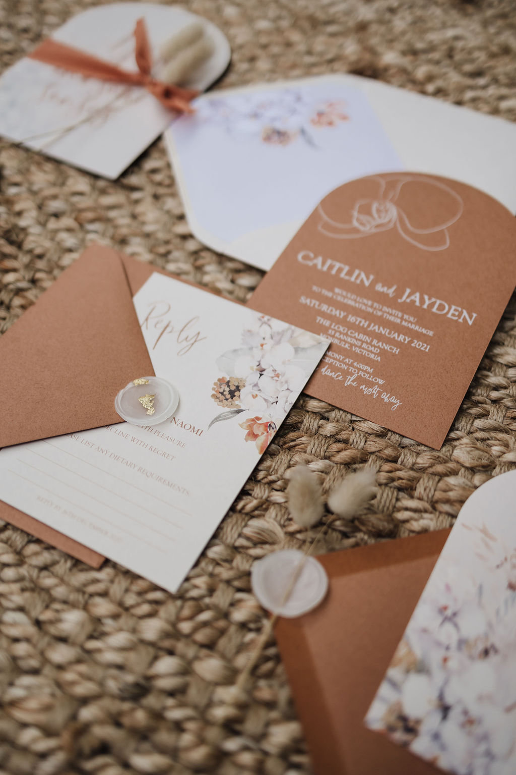 Rustic boho festival wedding inspiration at Log Cabin Ranch, Dandenong Ranges. Produced by Wild Heart Events, photographed by My Scandi Style Photography.