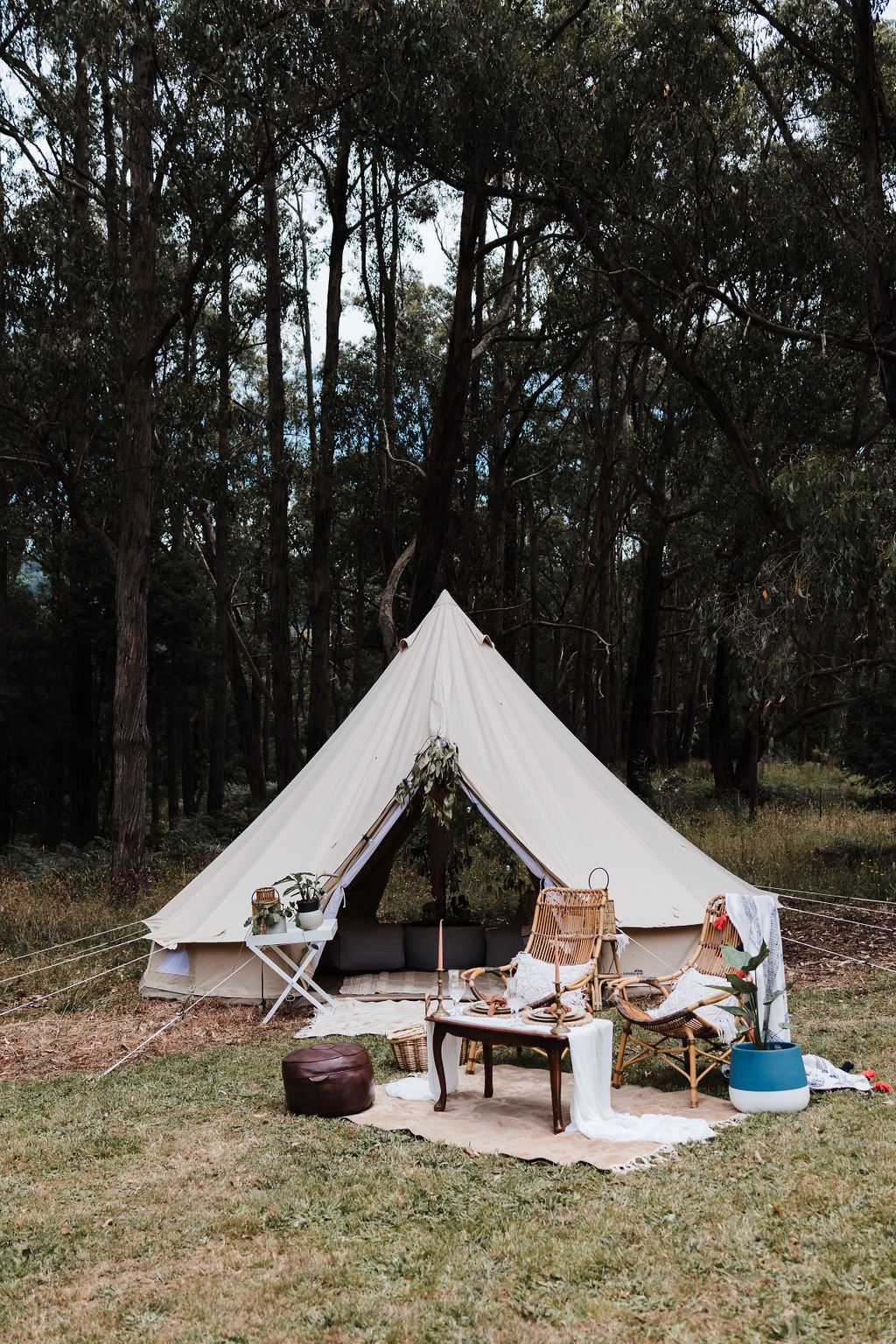 Rustic boho festival wedding inspiration at Log Cabin Ranch, Dandenong Ranges. Produced by Wild Heart Events, photographed by My Scandi Style Photography.