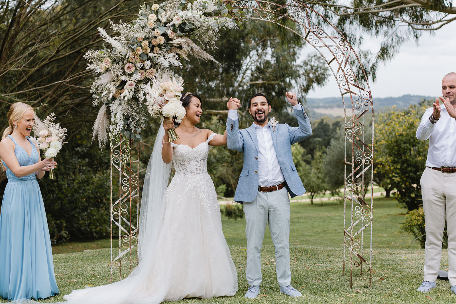 Romantic vintage wedding at Butterfly Red Hill for Evelin and Christian. Photos by Desfura Weddings.