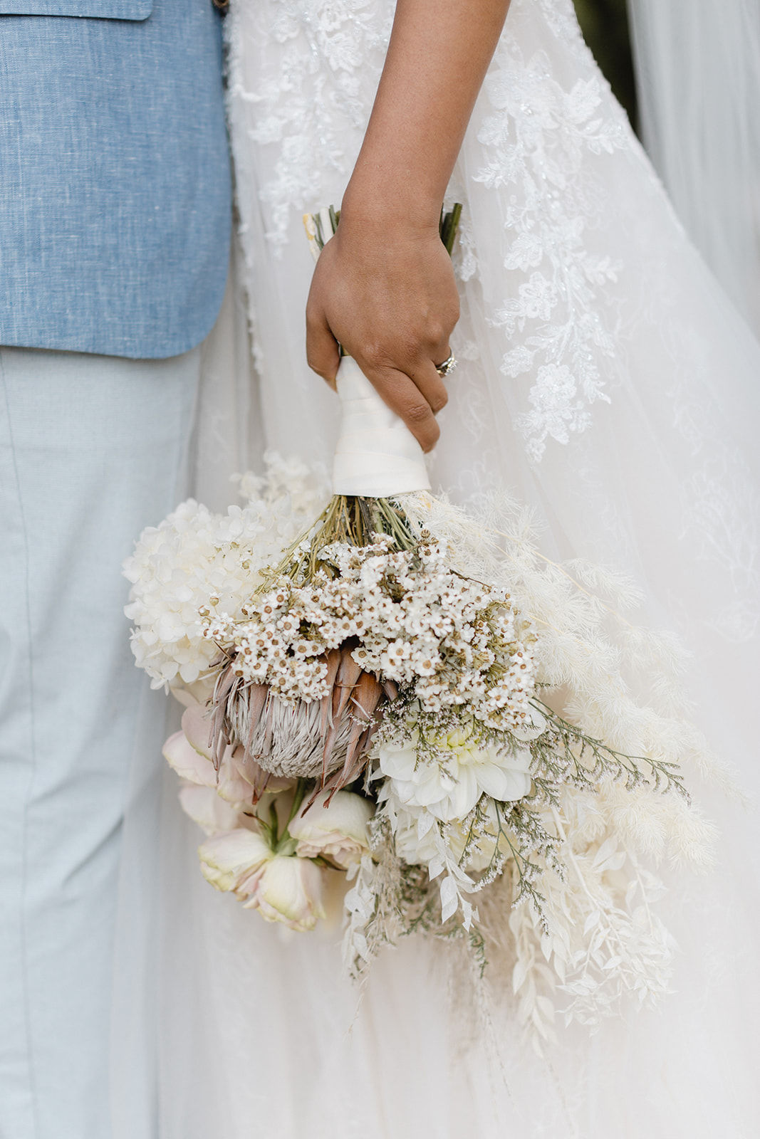 Romantic vintage wedding at Butterfly Red Hill for Evelin and Christian. Photos by Desfura Weddings.