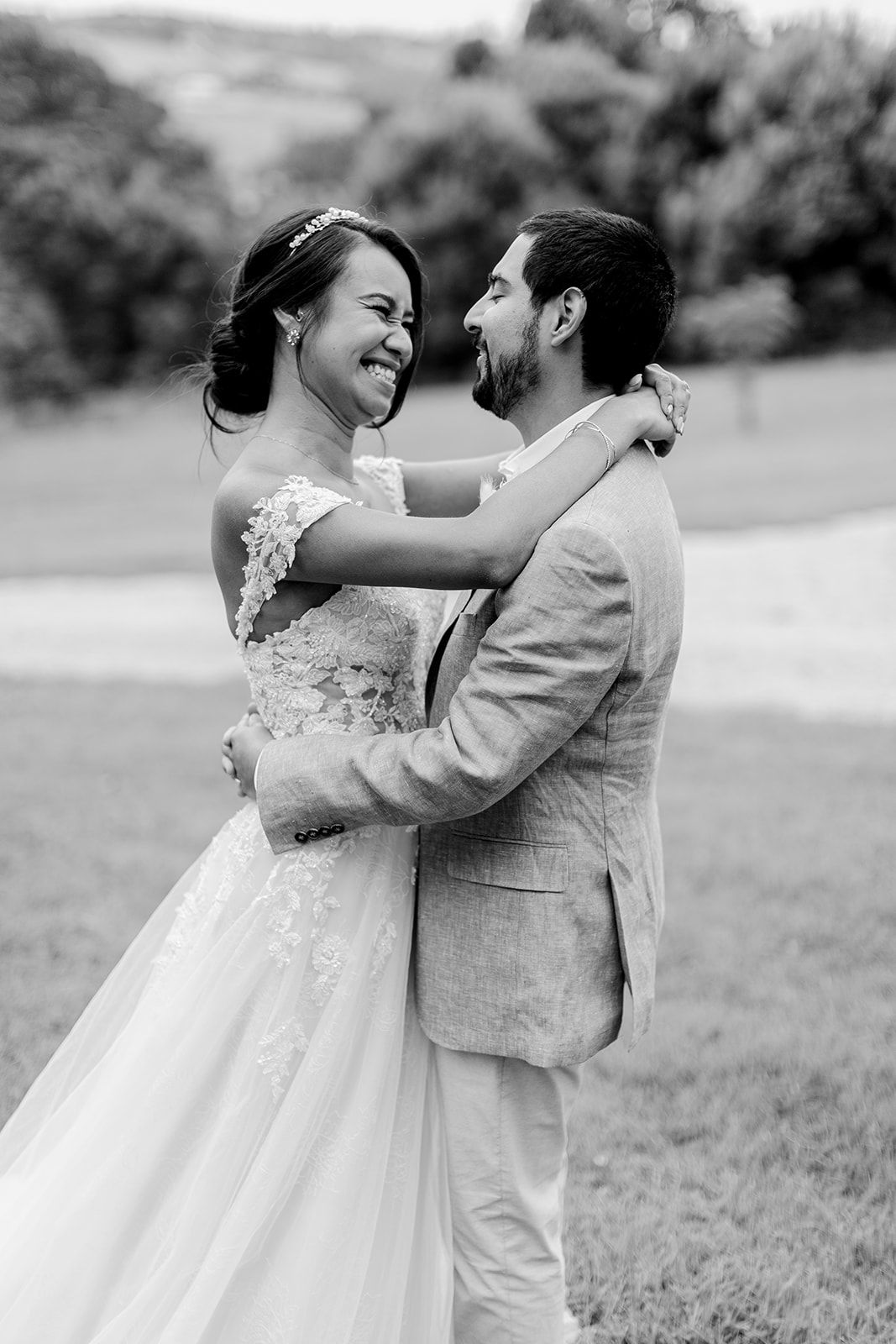 Romantic vintage wedding at Butterfly Red Hill for Evelin and Christian. Photos by Desfura Weddings.