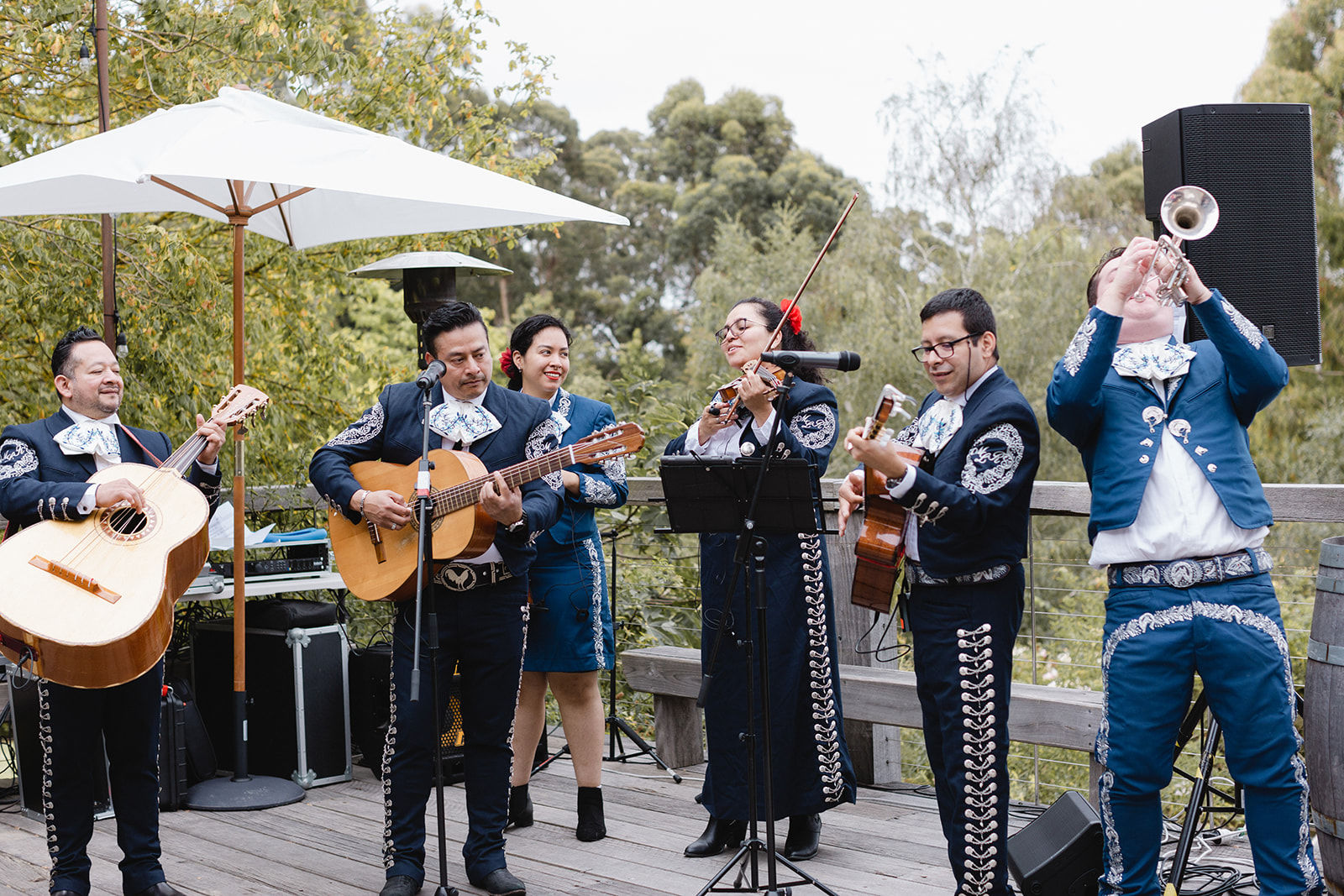 Romantic vintage wedding at Butterfly Red Hill for Evelin and Christian. Photos by Desfura Weddings.