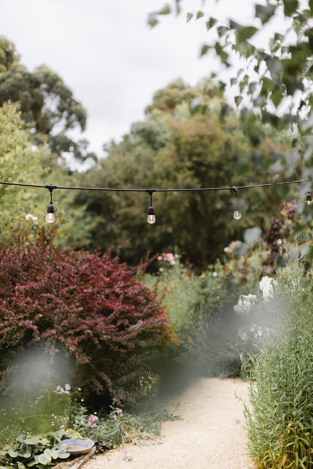 Romantic vintage wedding at Butterfly Red Hill for Evelin and Christian. Photos by Desfura Weddings.