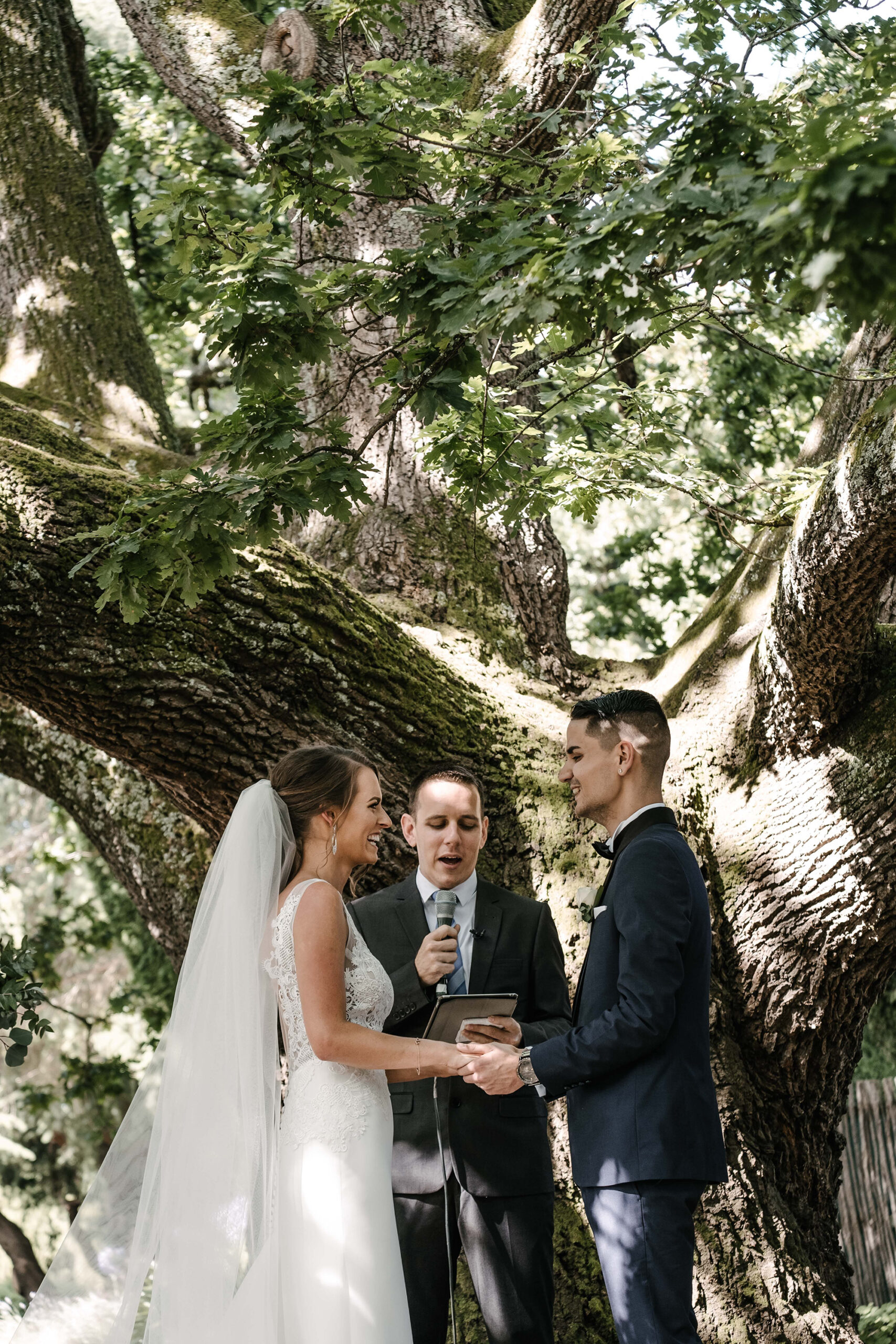 Emily Andrew Modern Rustic Wedding Charmaine Visuals 053 scaled