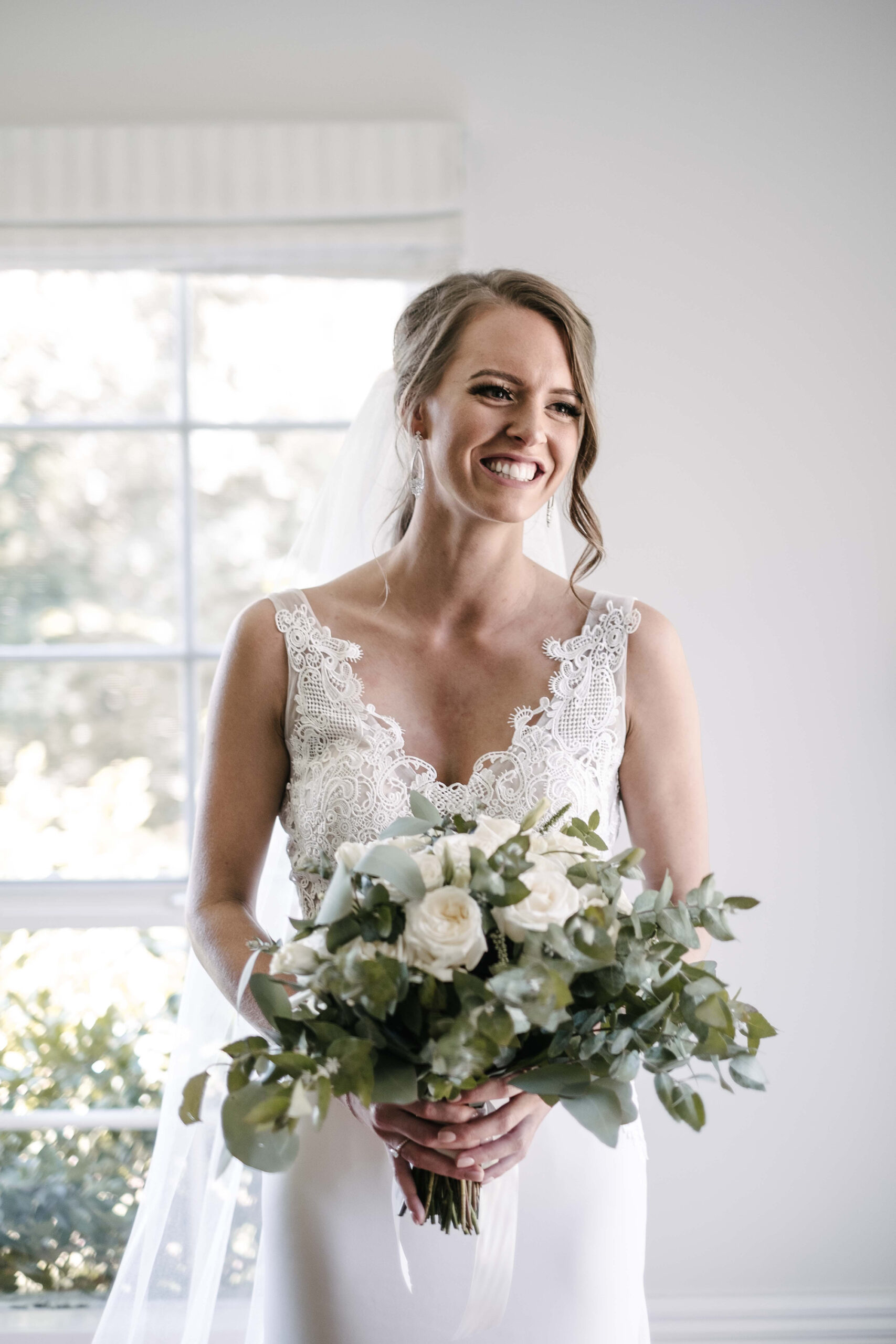 Emily Andrew Modern Rustic Wedding Charmaine Visuals SBS 005 scaled