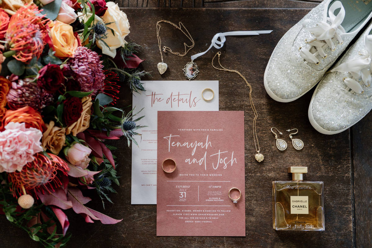 Modern rustic style at Tenayah and Josh's Gordon Country wedding in QLD, photographed by Sam Wyper Photography.