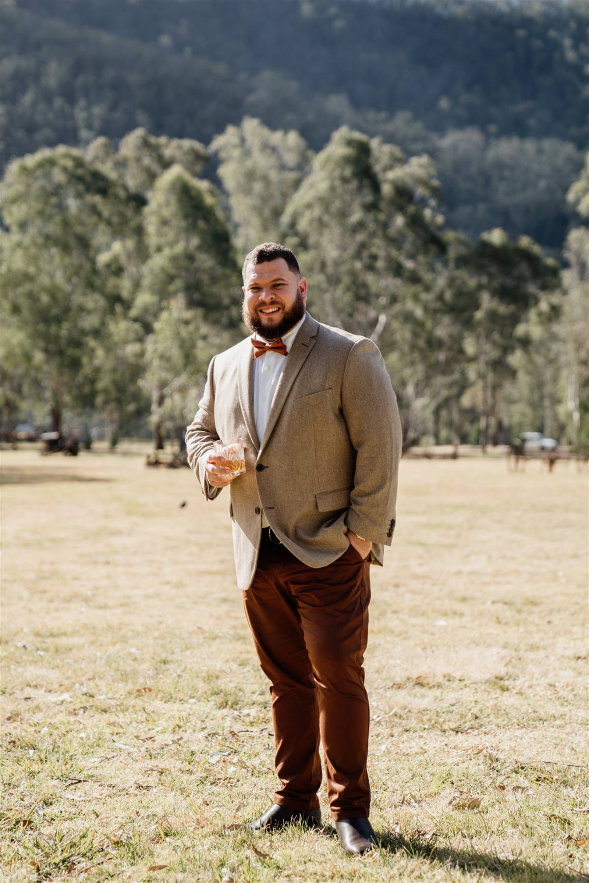 Modern rustic style at Tenayah and Josh's Gordon Country wedding in QLD, photographed by Sam Wyper Photography.