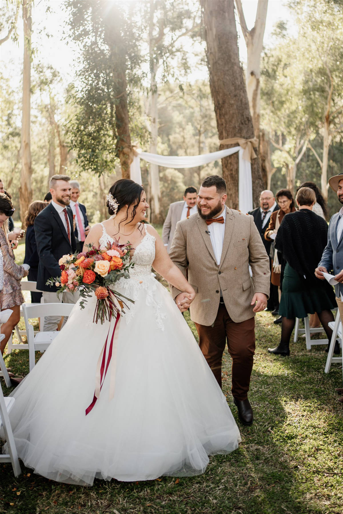 Modern rustic style at Tenayah and Josh's Gordon Country wedding in QLD, photographed by Sam Wyper Photography.