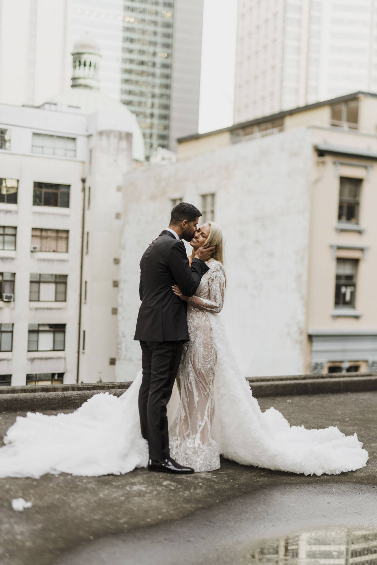 Luxury wedding at Hyatt Regency Sydney for Bianca and Bobby. Photos by Inlighten Photography