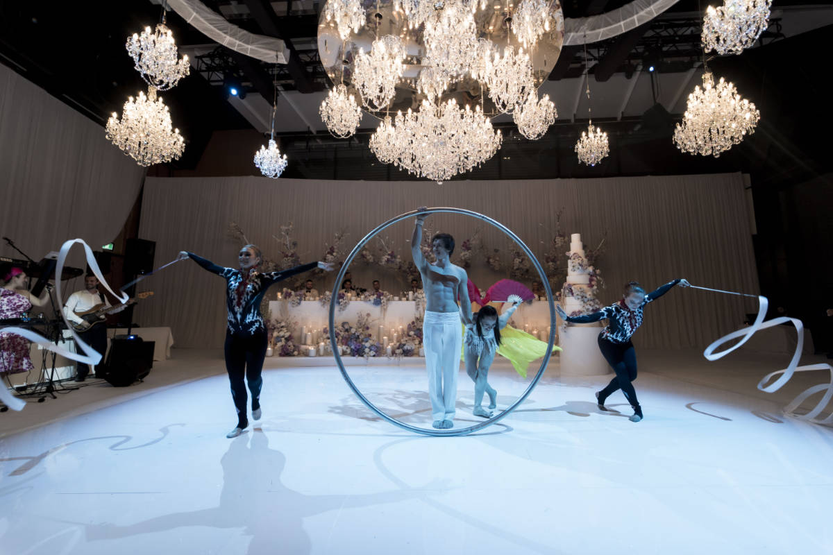 Luxury wedding at Hyatt Regency Sydney for Bianca and Bobby. Photos by Inlighten Photography