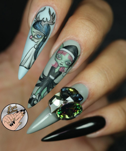 Nailed it: spectacular manicures for your big day Illustrated and bejwelled fingernails