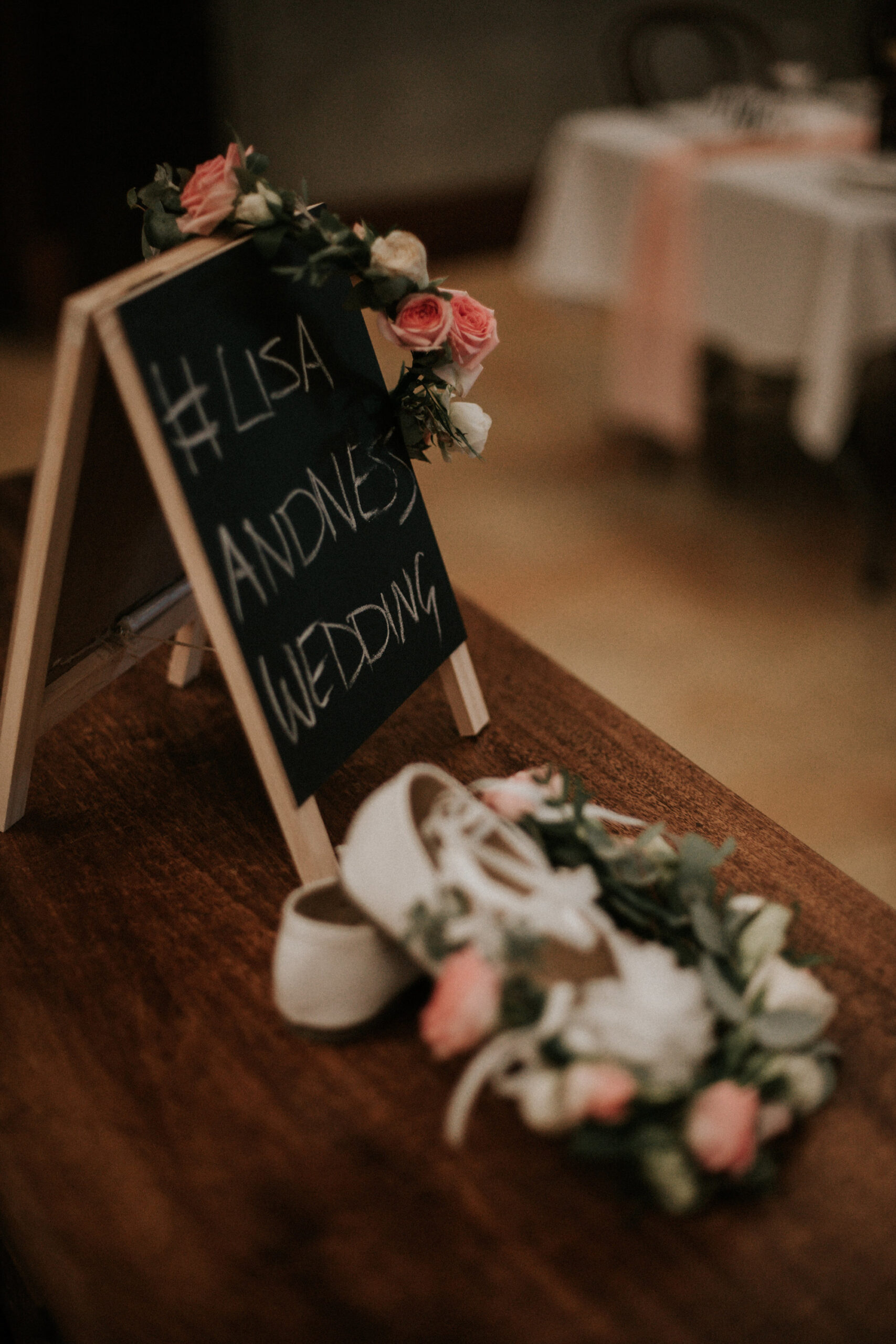 Lisa Vanessa Shannon Stent Images Rustic Relaxed Wedding SBS 030 scaled