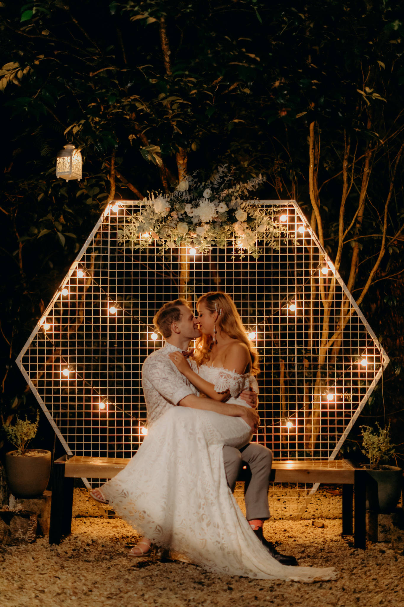 Lyrebird Falls Dandenong Ranges Wedding, classic and romantic, for Grace & Mike. Photos by T-One Image