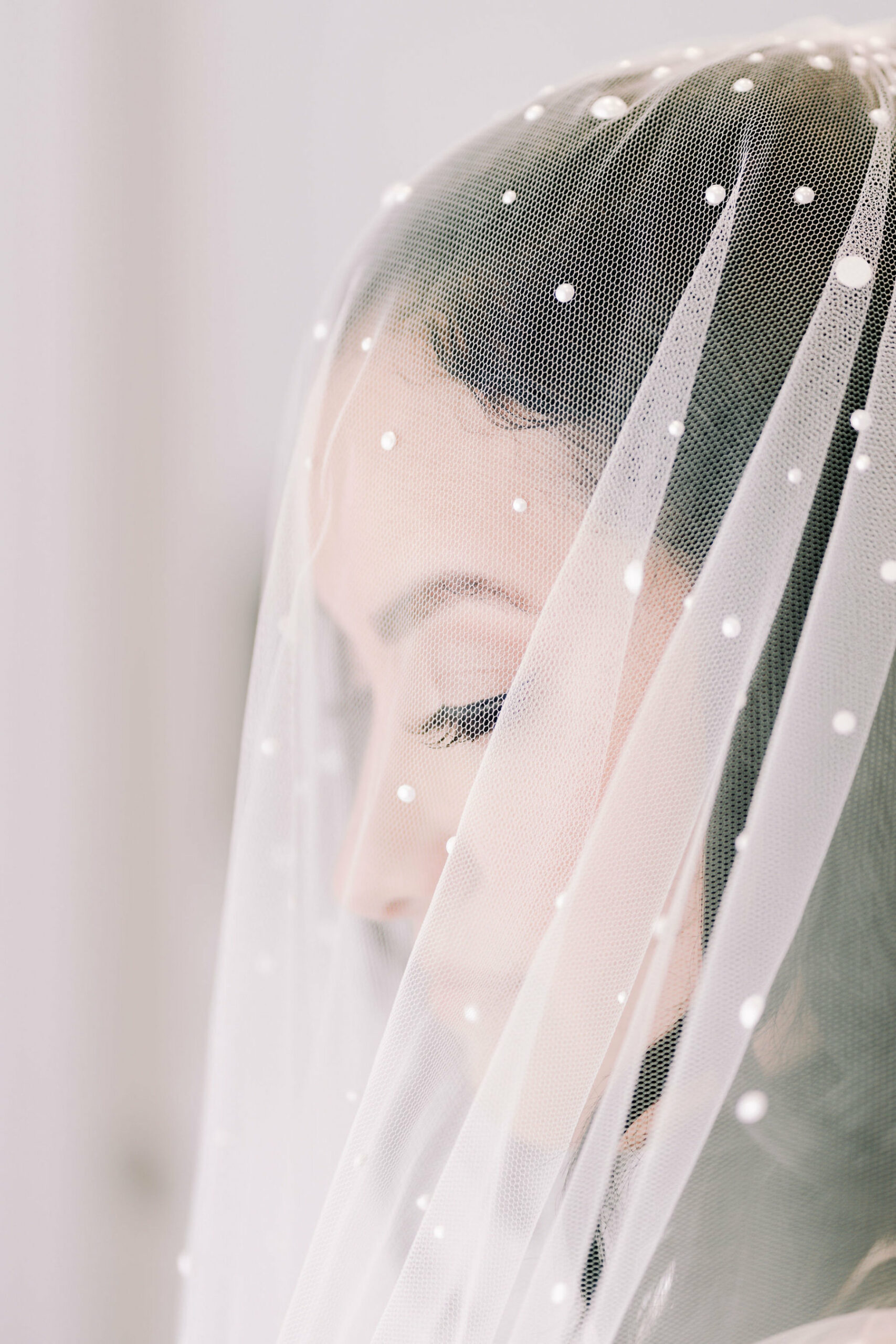 Luxury marquee wedding for Vanessa and Joe at Peterson House Hunter Valley. Planned and styled by Hunter Events NSW. Photographed by Popcorn Photography