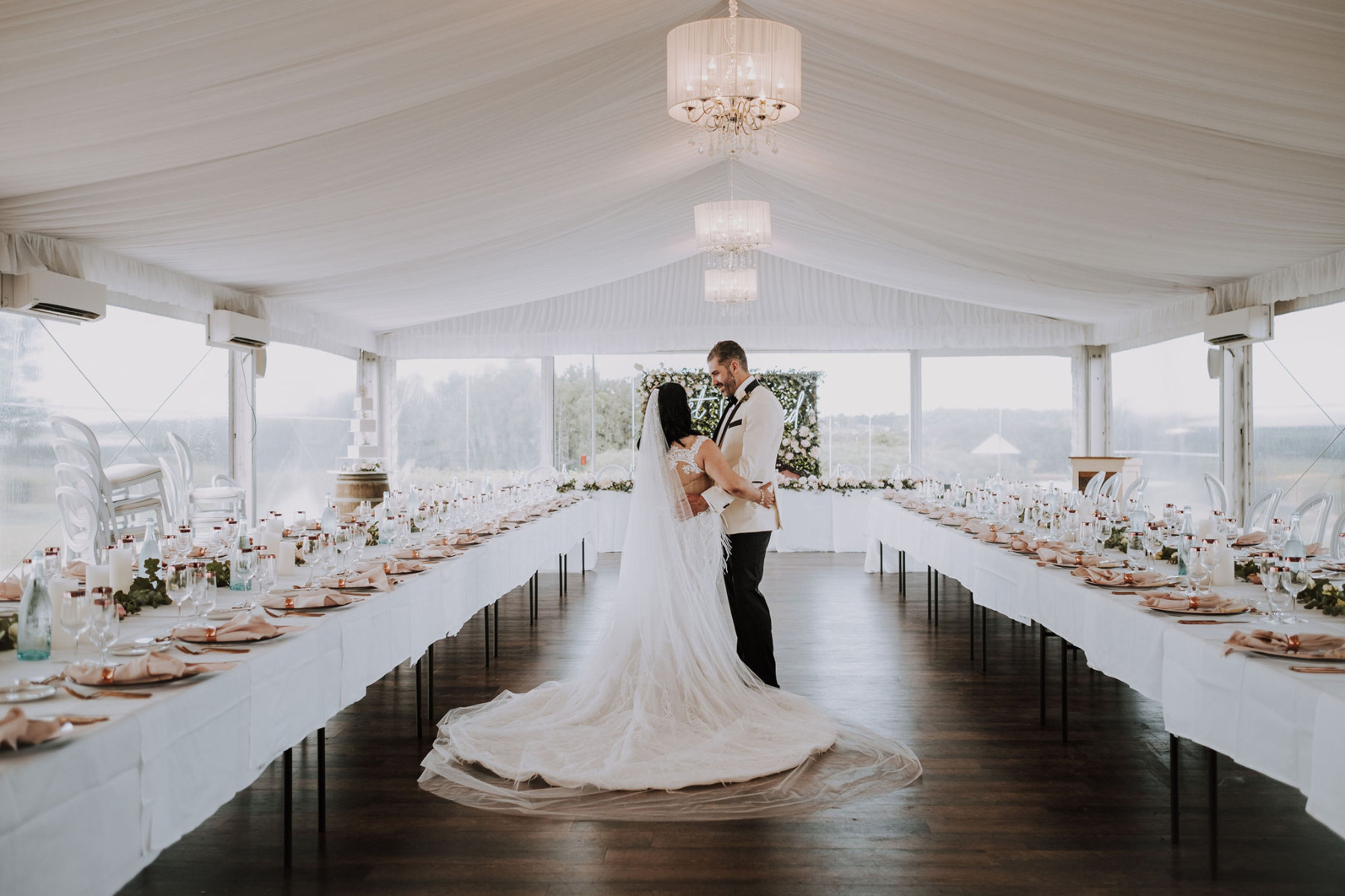 Luxury marquee wedding for Vanessa and Joe at Peterson House Hunter Valley. Planned and styled by Hunter Events NSW. Photographed by Popcorn Photography