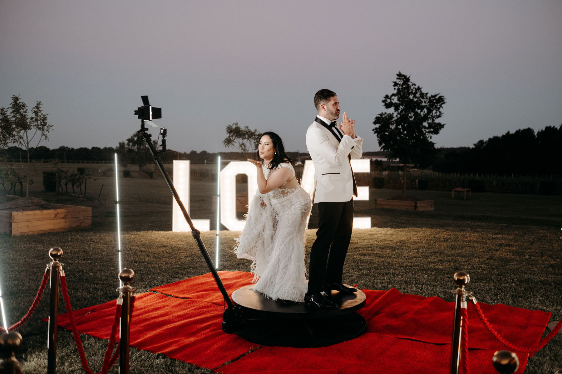 Luxury marquee wedding for Vanessa and Joe at Peterson House Hunter Valley. Planned and styled by Hunter Events NSW. Photographed by Popcorn Photography