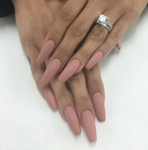 Nailed it: spectacular manicures for your big day Pretty in pink nails