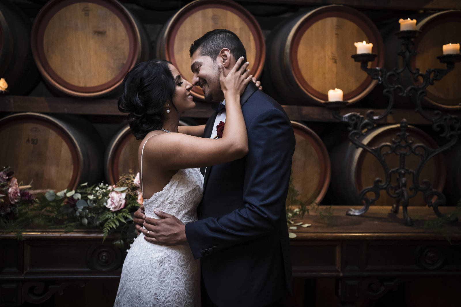 Sandalford Wines wedding in Perth Swan Valley for Niya and Aaron. Photos by Paul Winzar Photography