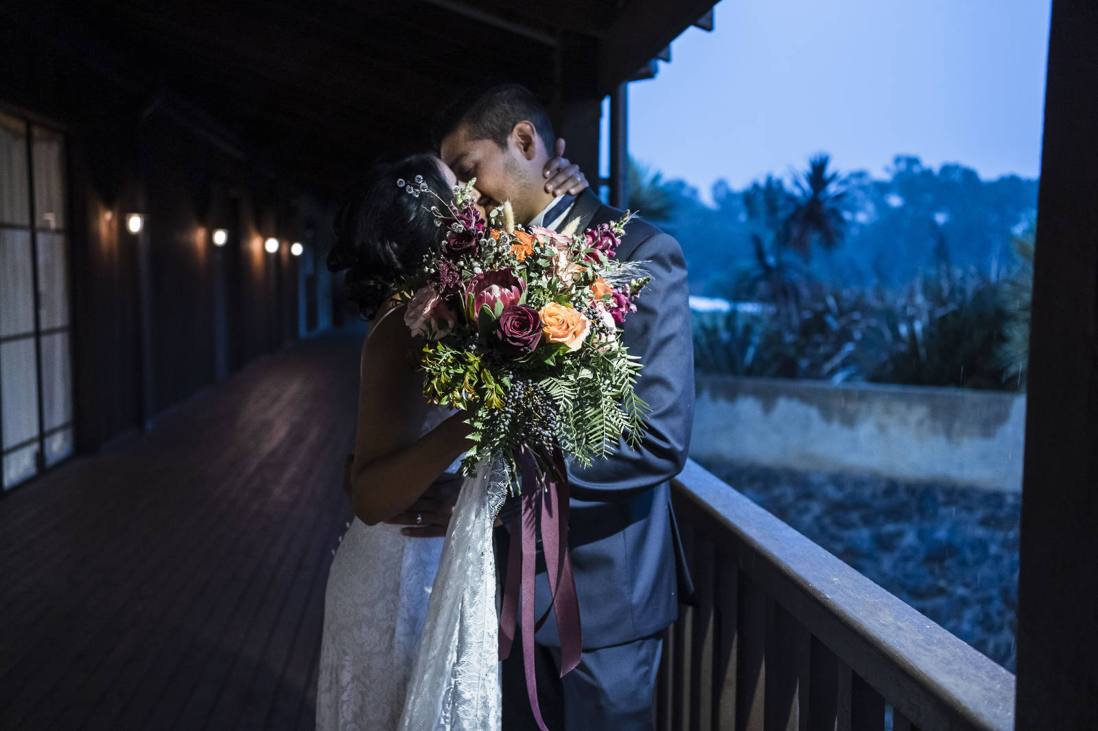 Sandalford Wines wedding in Perth Swan Valley for Niya and Aaron. Photos by Paul Winzar Photography