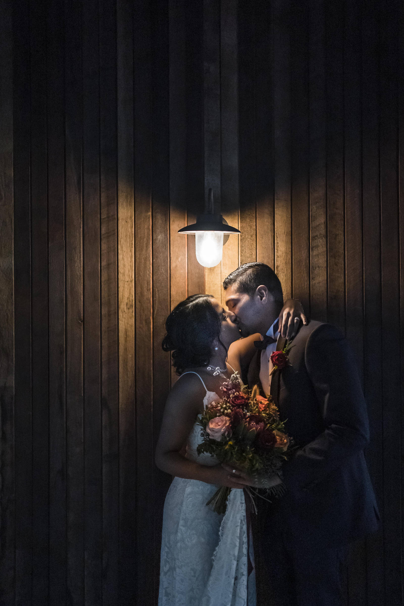 Sandalford Wines wedding in Perth Swan Valley for Niya and Aaron. Photos by Paul Winzar Photography