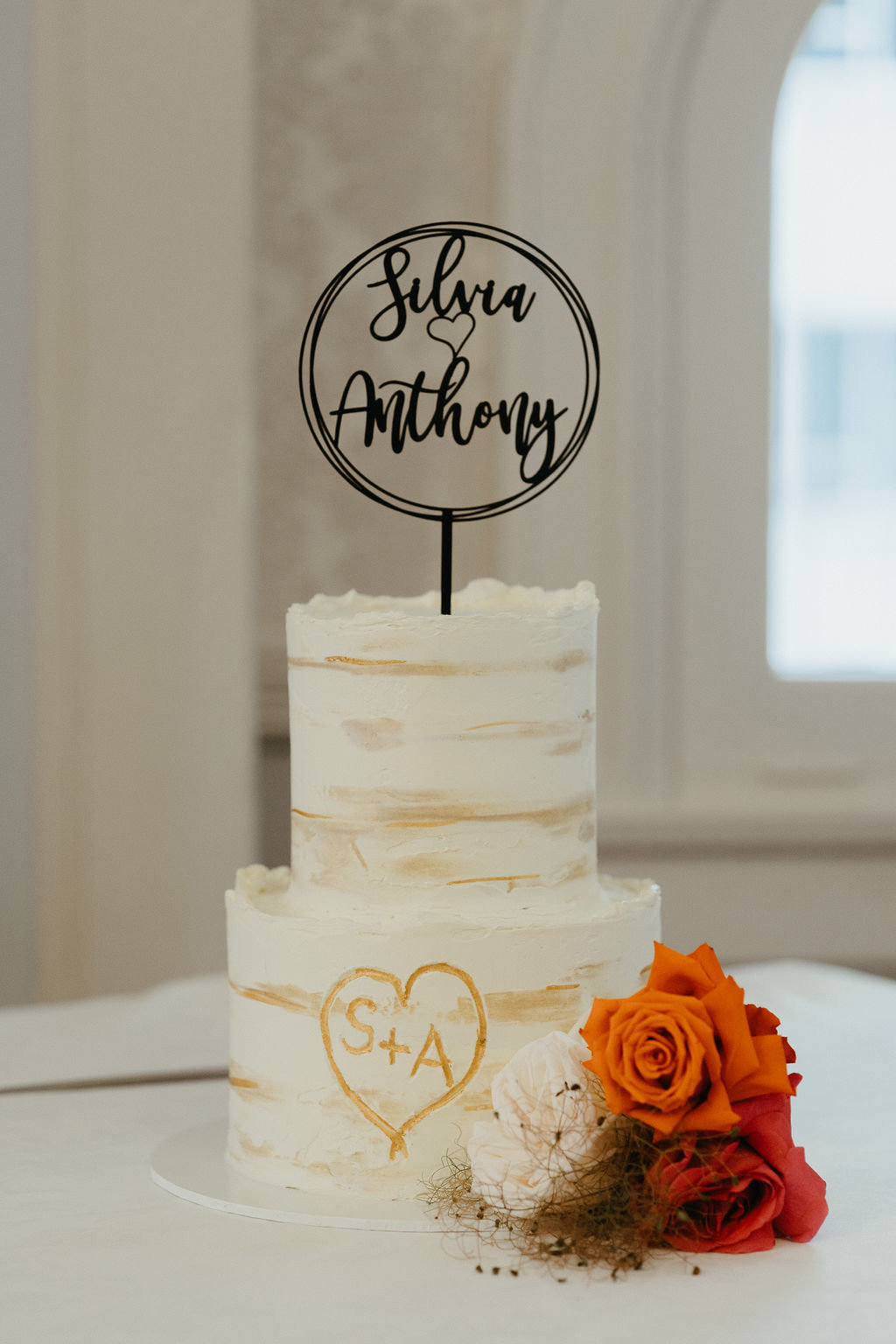 Luxury wedding at The Tea Room QVB, Sydney. Photos by In A Maze. Silvia & Anthony.