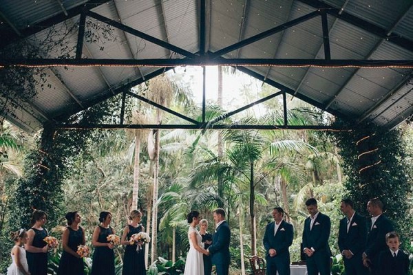 cedar creek lodges rustic wedding gold coast 600x400 1