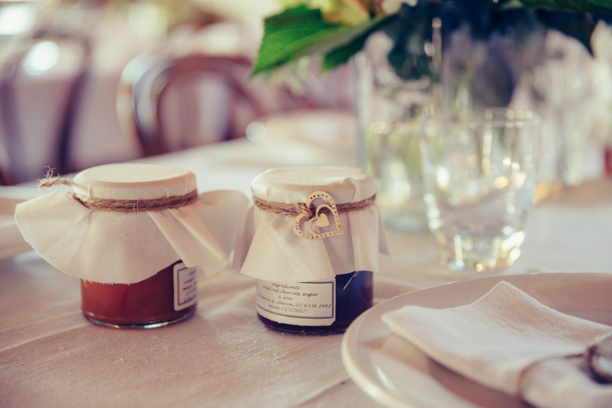 Abby_Toby_Elegant-Country-Wedding_Sarah-Moore-Photography_008