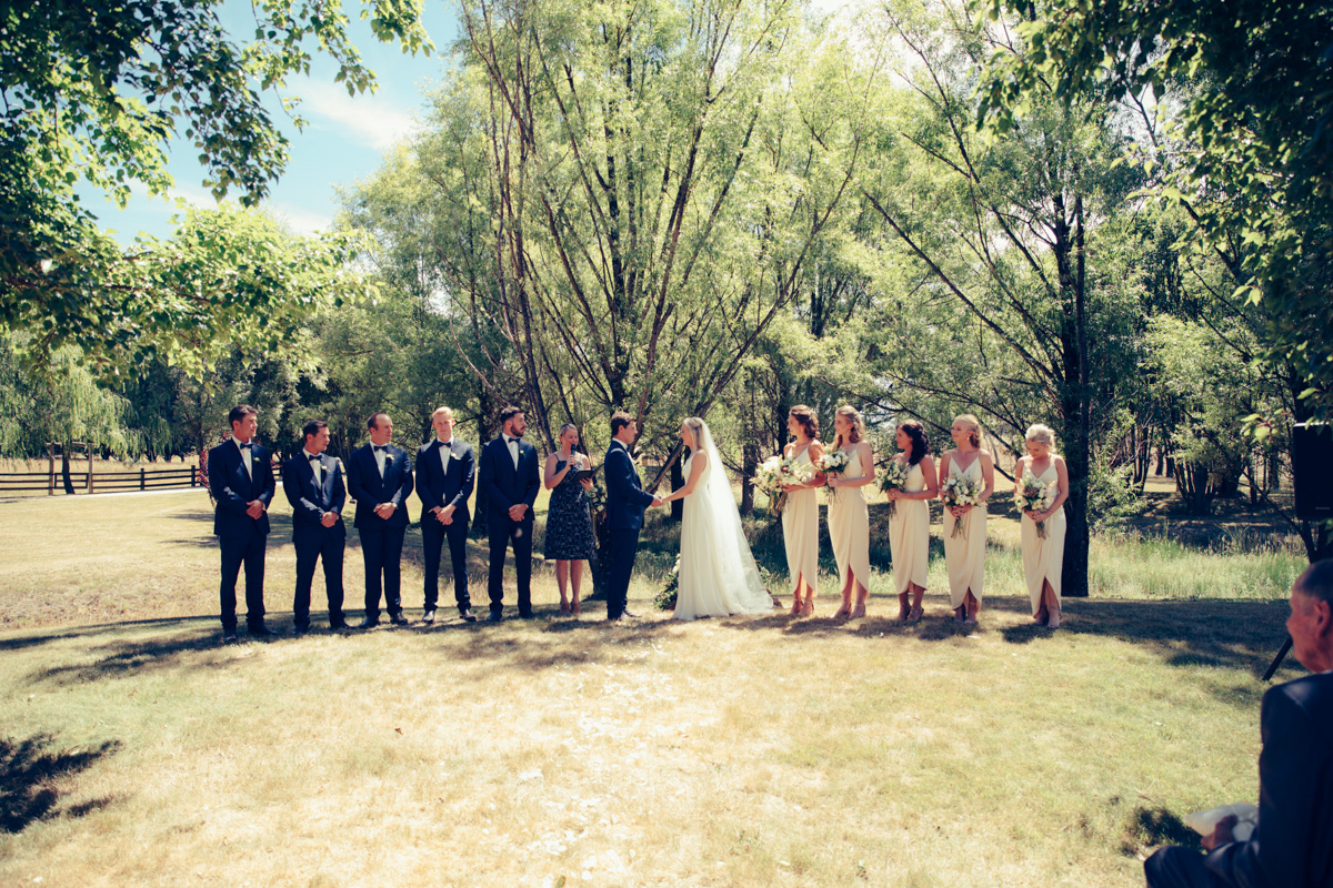 Abby_Toby_Elegant-Country-Wedding_Sarah-Moore-Photography_028