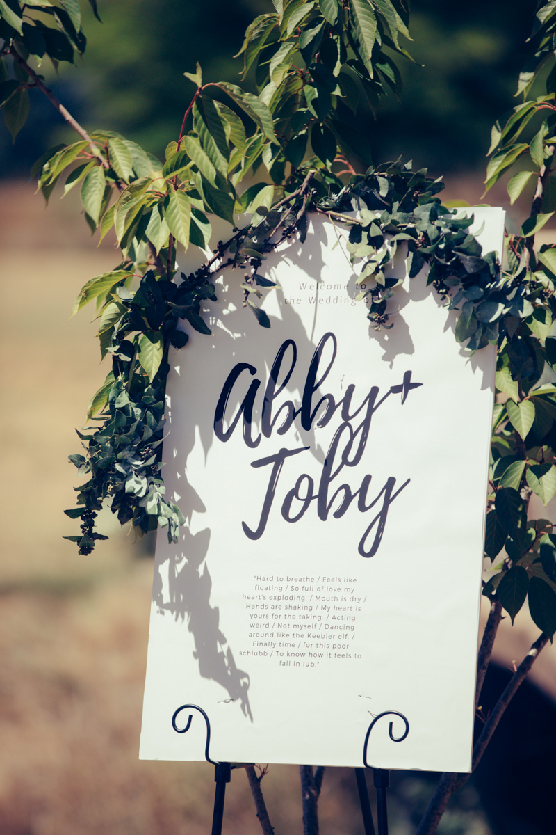 Abby_Toby_Elegant-Country-Wedding_Sarah-Moore-Photography_SBS_008