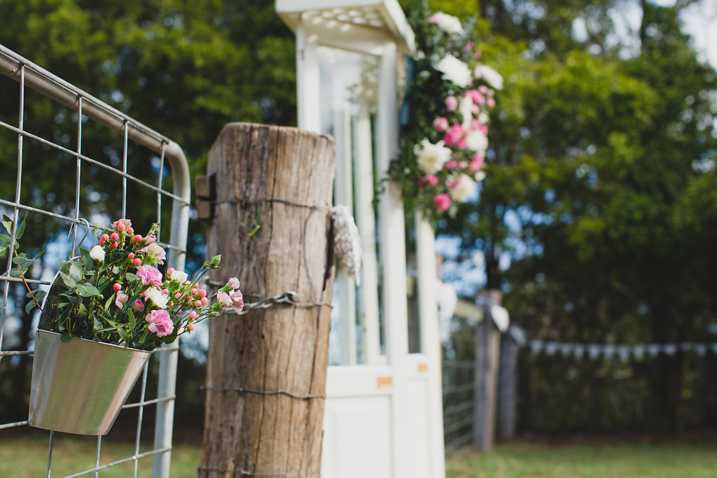 Aimee_Craig_Farm-Wedding_016