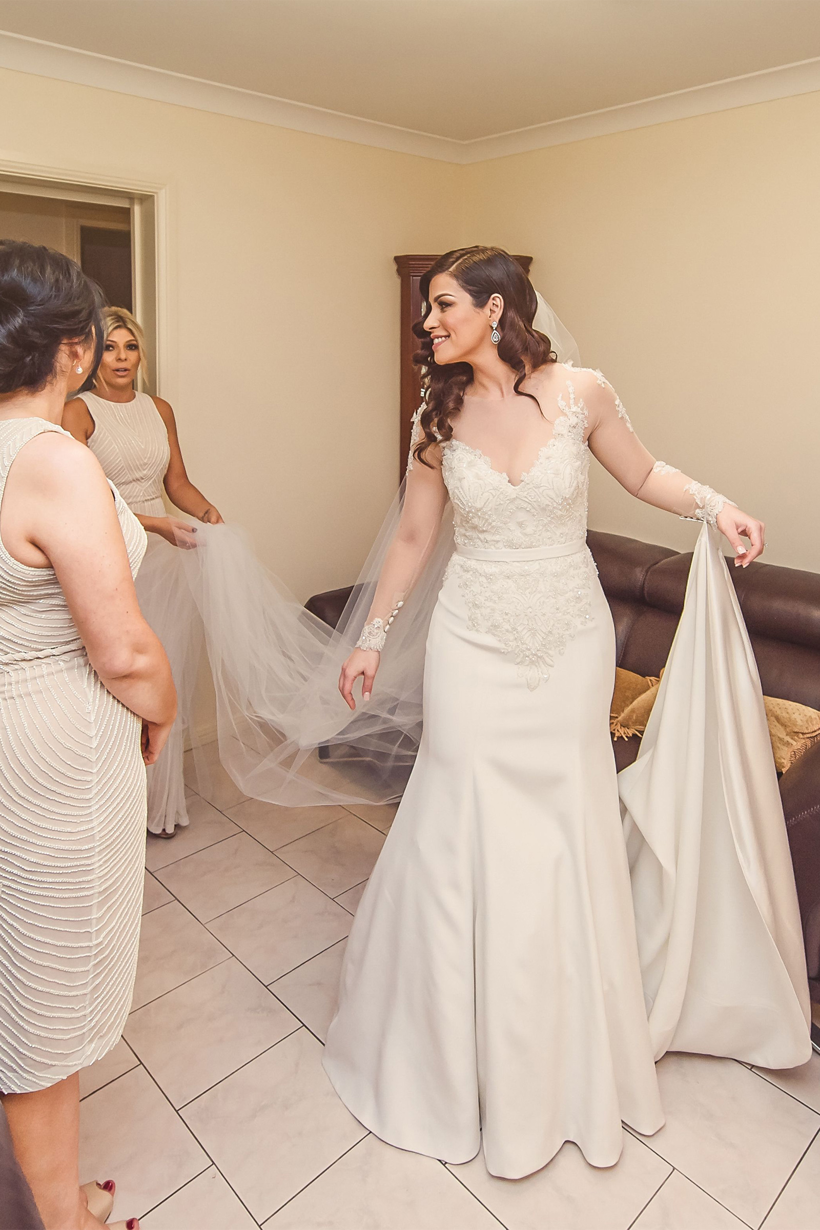 Alessandra_Lazaros_Lavish-Wedding_SBS_003