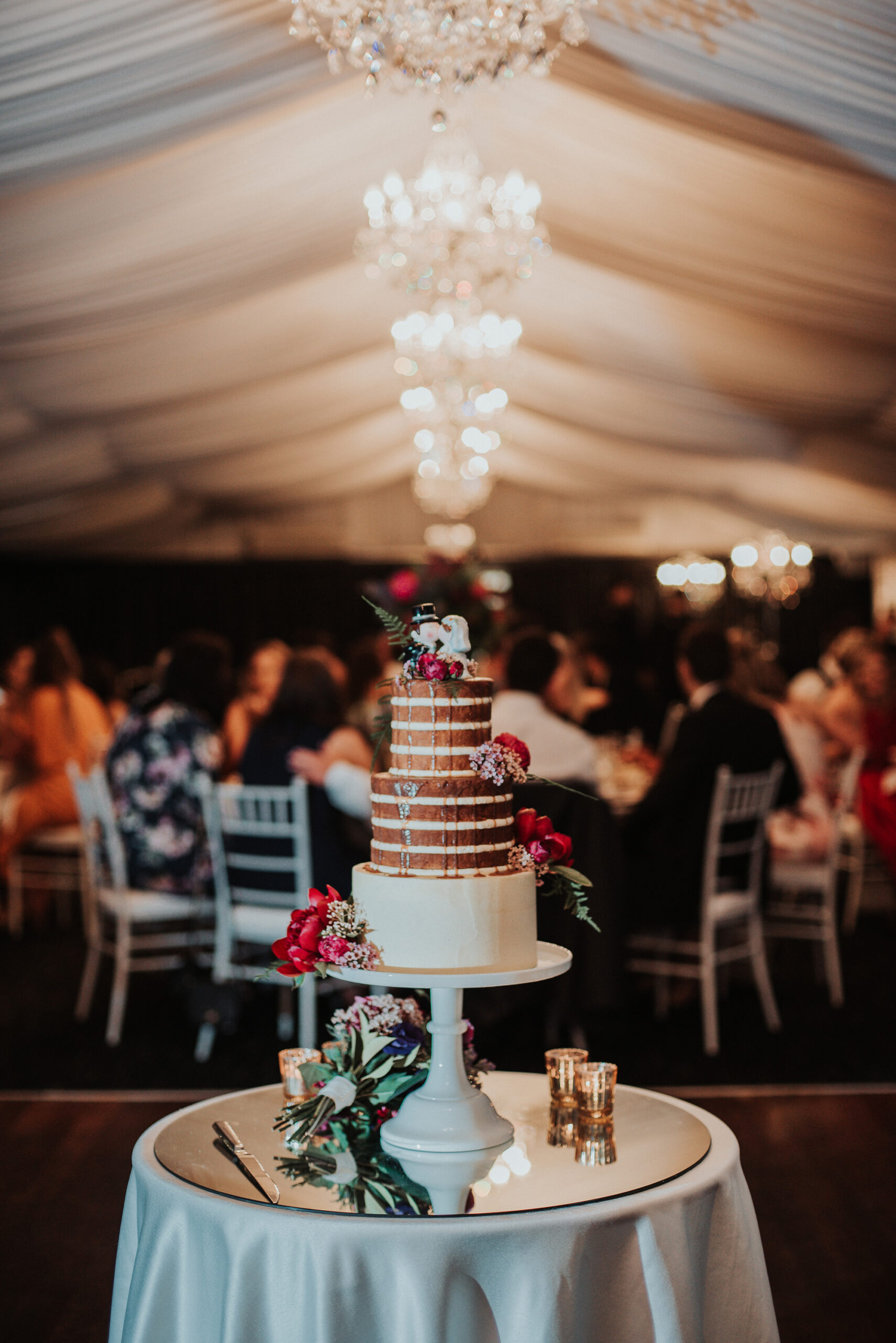 Alison_Eamonn_Elegant-Marquee-Wedding_046