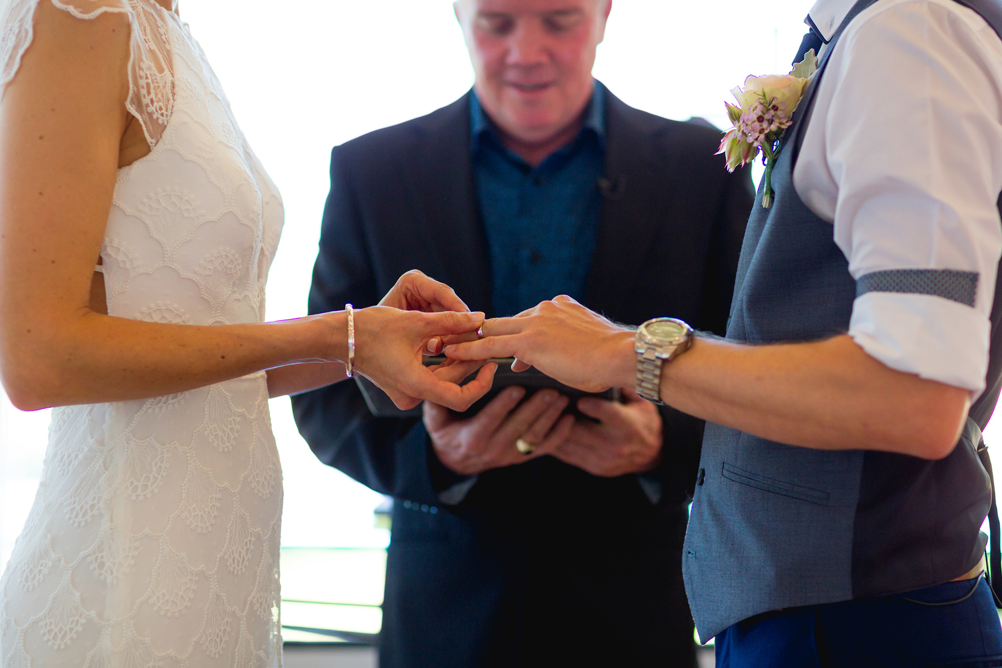 Amanda_Brendan_Modern-Tropical-Wedding_Blue-Sky-Photography_020