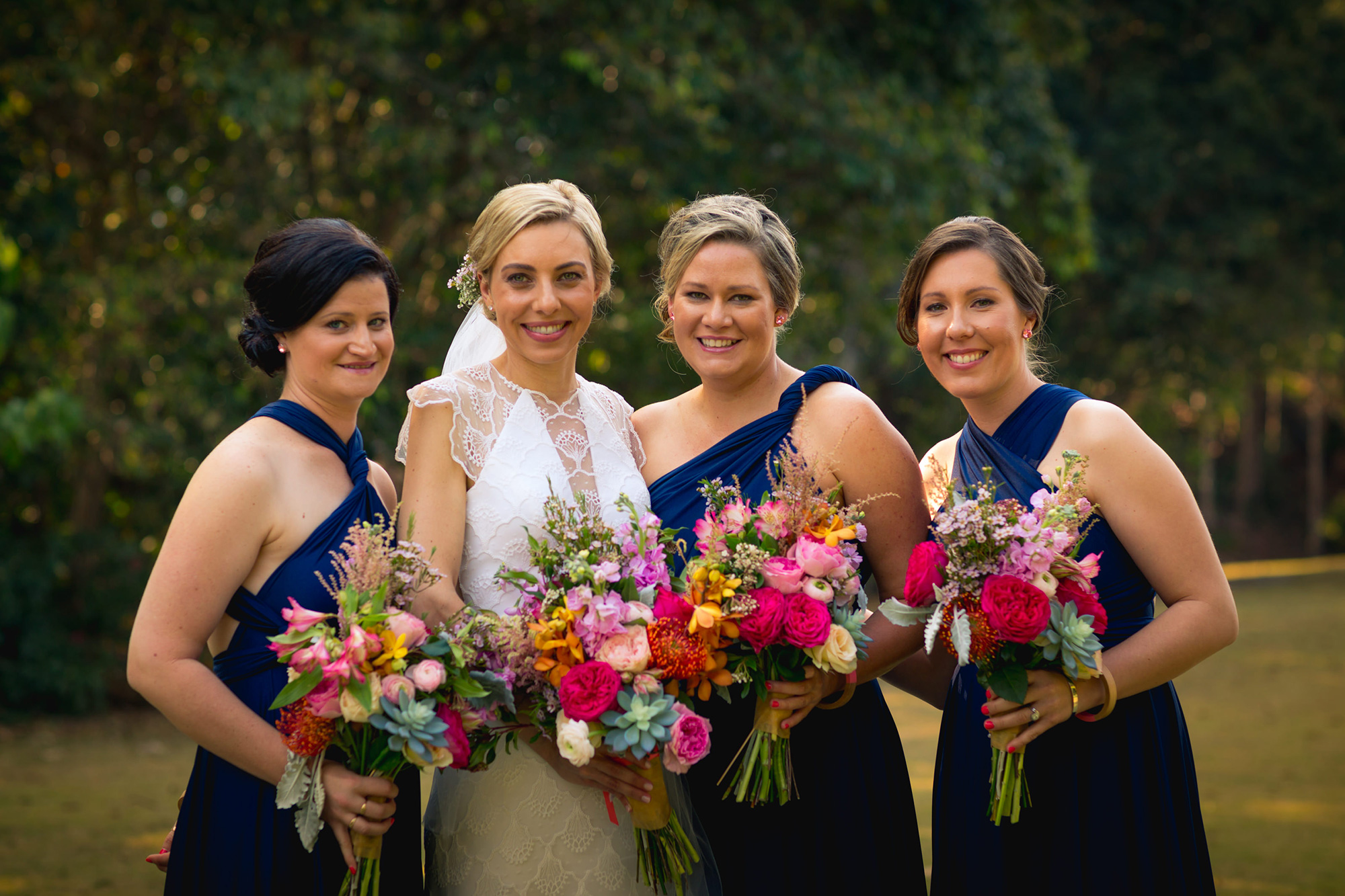 Amanda_Brendan_Modern-Tropical-Wedding_Blue-Sky-Photography_025