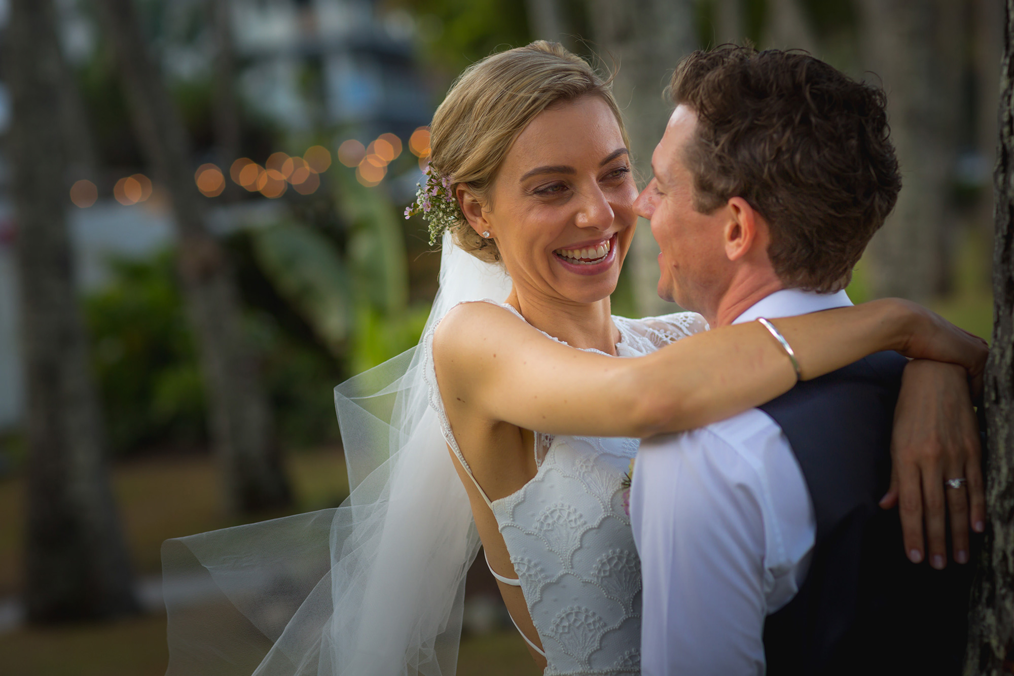 Amanda_Brendan_Modern-Tropical-Wedding_Blue-Sky-Photography_035